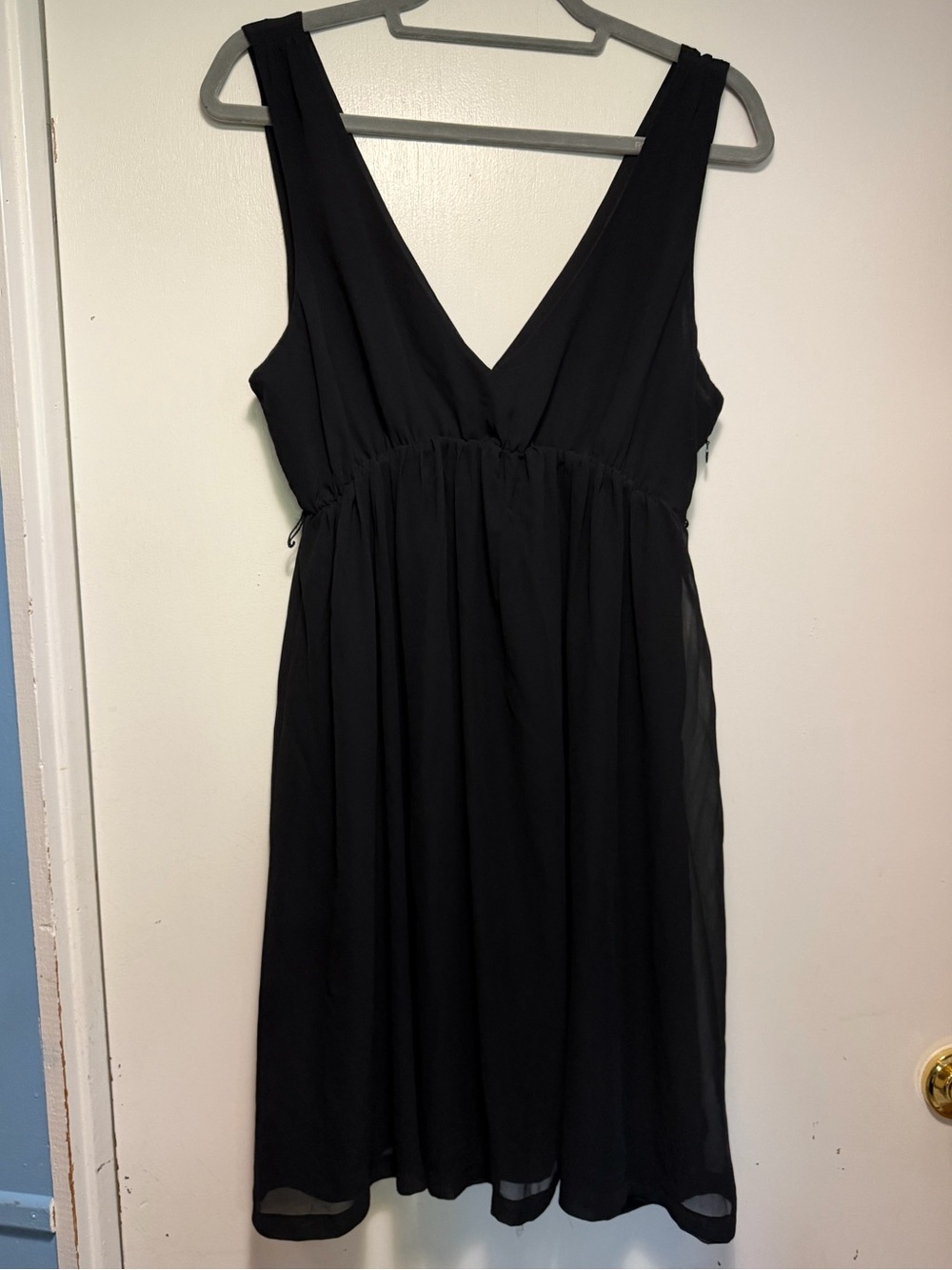 American Eagle Outfitters Classic Black V-Neck Midi Dress Lightweight Lined